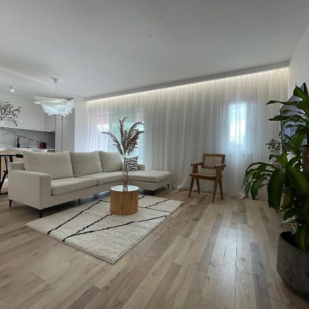 Myslym Shyri'S Apartments Тирана Екстер'єр фото