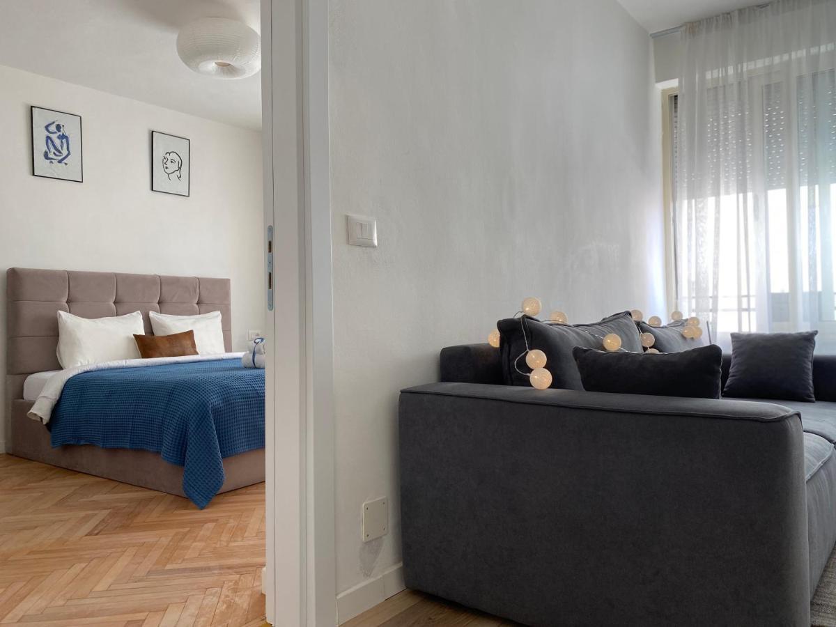 Myslym Shyri'S Apartments Тирана Екстер'єр фото