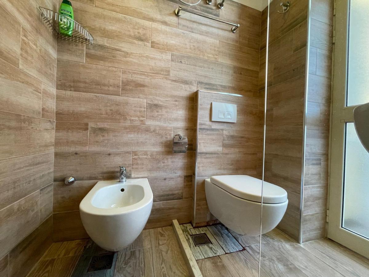Myslym Shyri'S Apartments Тирана Екстер'єр фото