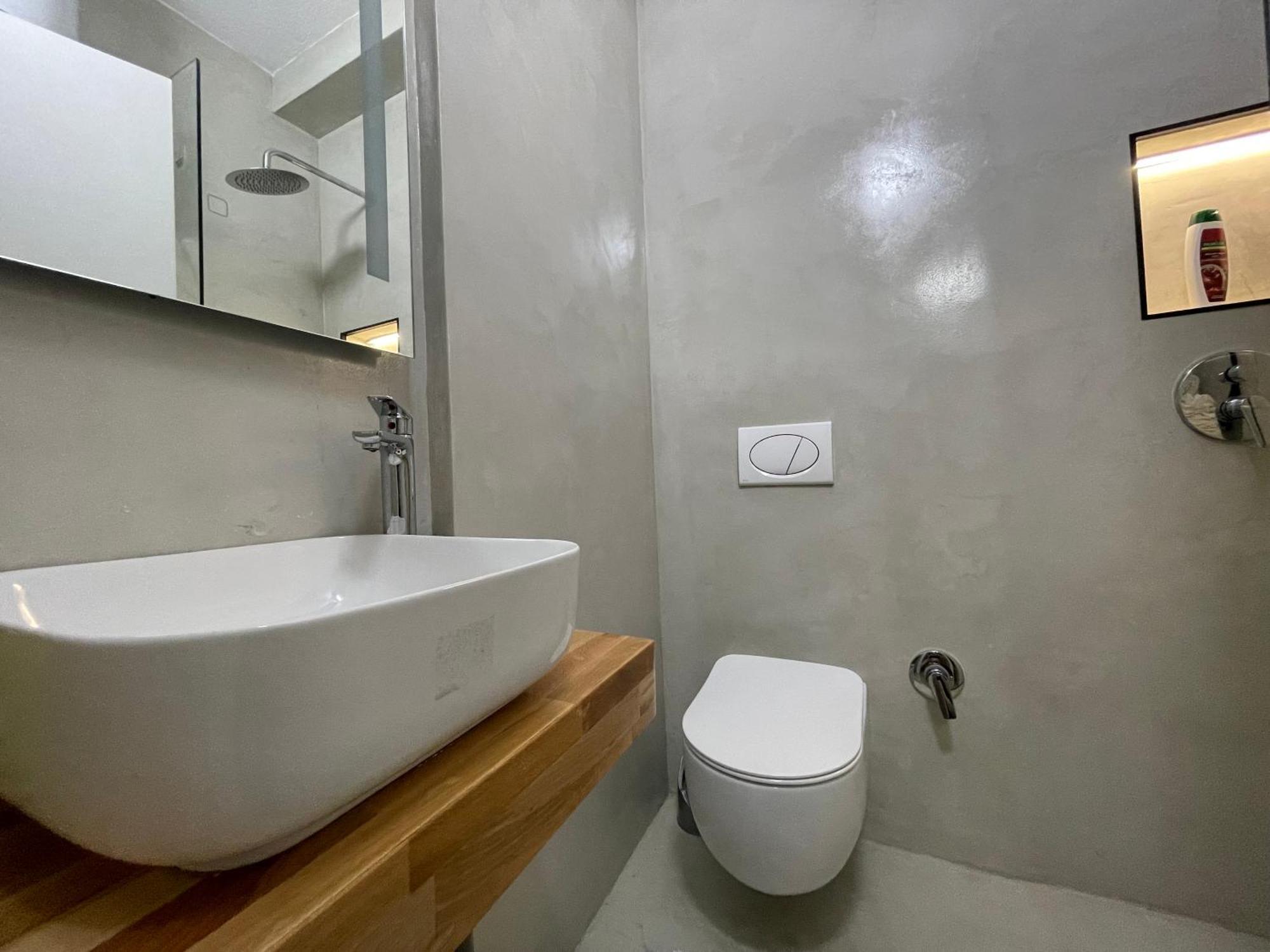Myslym Shyri'S Apartments Тирана Екстер'єр фото